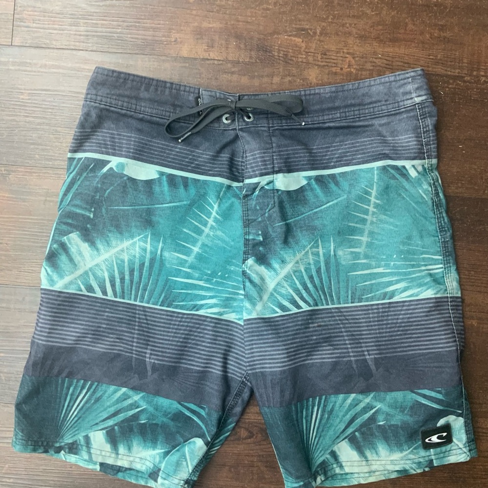 Men’s O’Neal Green Floral with Black Swim Suit Size 32